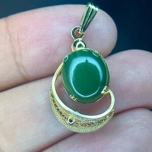 Vintage SORRENTO Jade 12K Gold Filled GF Filigree Pendant Gem Stone Cabochon Art